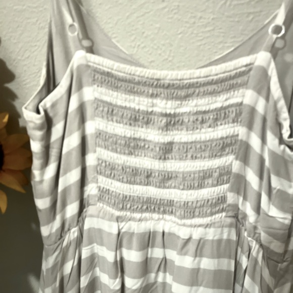 LC Lauren Conrad Sundress - Picture 2 of 5